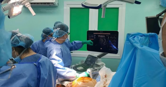 Bệnh viện Đại học Y Dược TP. Hồ Chí Minh cứu sống thai nhi mắc khối u nhau thai khổng lồ