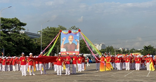 Tiếp thêm năng lượng giúp người cao tuổi sống vui, khỏe, có ích