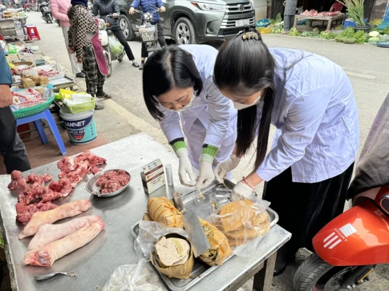 Bộ Y tế đề xuất tăng mức xử phạt lên 2 lần với hành vi sử dụng phụ gia cấm, quảng cáo sai