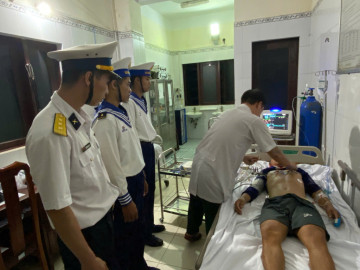 Bệnh xá Trường Sa cấp cứu ngư dân bị tai biến giảm áp khi lặn sâu