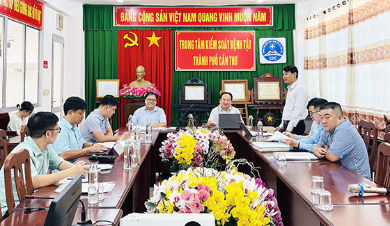 Viện Y tế công cộng TP. Hồ Chí Minh giám sát công tác quan trắc môi trường lao động tại Cần Thơ