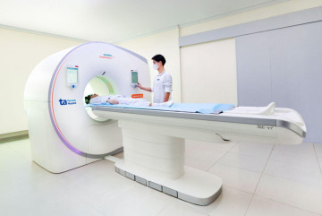 Ai nên chụp CT tầm soát ung thư, đột quỵ?