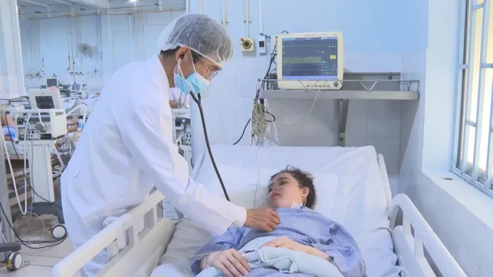 Kỳ tích hội chẩn online cứu sống bệnh nhân ngưng tim do ngộ độc cá nóc