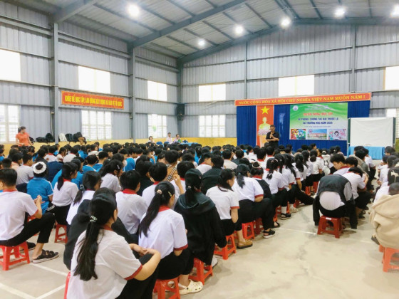 TP. Huế: Truyền thông trực tiếp cho giáo viên, học sinh tại các trường học về phòng, chống tác hại thuốc lá