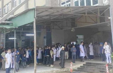Người đàn ông cầm dao gây náo loạn trong Bệnh viện Sản Nhi Nghệ An, 7 người bị thương