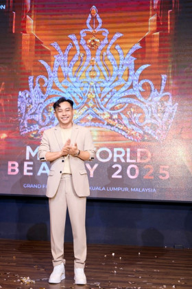 Nghệ nhân quốc gia Nguyễn Đình Phúc đồng hành cùng NTK Vương Miện Mai Phương Trang tại Miss Beauty World 2025