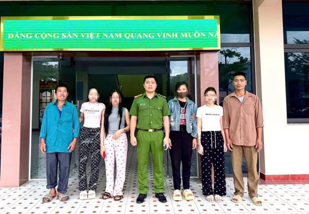 Hành trình trở về đầy xúc động của ba phụ nữ Việt từ Myanmar