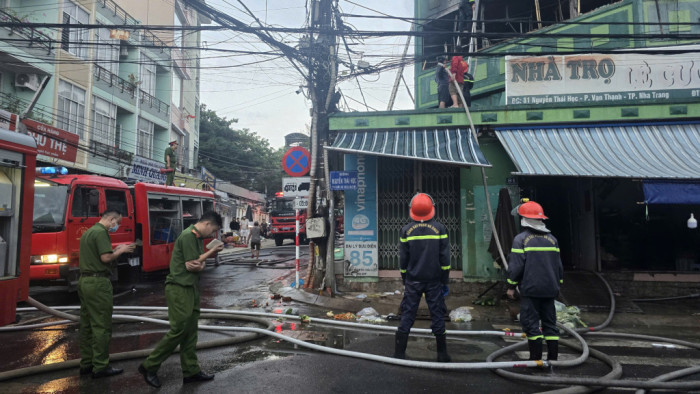 Khánh Hòa: Cháy lớn tại căn nhà 4 tầng sát chợ Đầm
