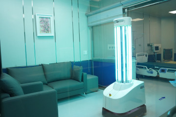 Bệnh viện công lập đầu tiên tại Việt Nam trang bị hệ thống robot UV khử khuẩn