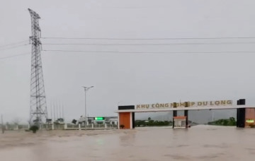 Lũ lớn tại Khu công nghiệp Du Long, EVNCPC chủ động cắt điện nhằm bảo đảm an toàn