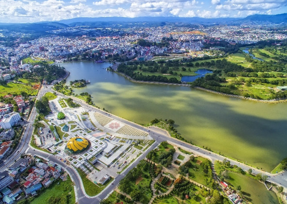 Lâm Đồng ghi nhận nhiều kết quả nổi bật trong phát triển kinh tế – xã hội 11 tháng đầu năm 2025