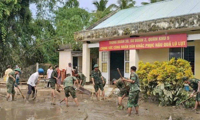 Bộ Quốc phòng ra quyết định đặc biệt: Triển khai xây dựng nhà ở cho vùng lũ Nam Trung Bộ, mốc thời gian hoàn thành là trước Tết 2026