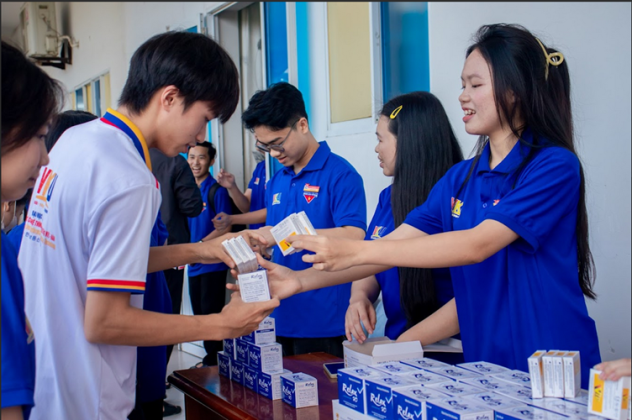 Truyền thông “Dự phòng lây nhiễm HIV và tự xét nghiệm HIV online” dành cho sinh viên các trường đại học tại Đà Nẵng