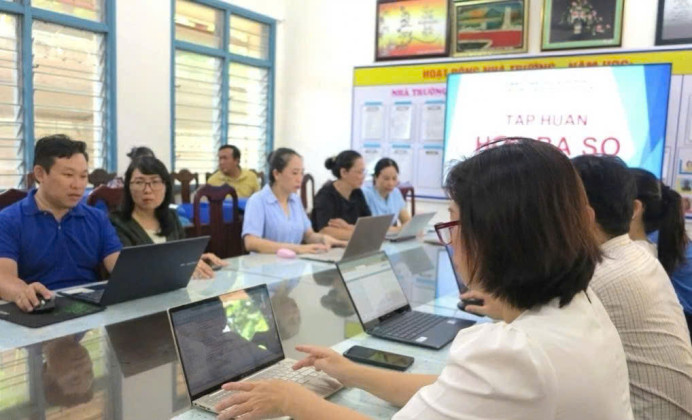 Khánh Hòa triển khai học bạ số gắn với lộ trình chuyển đổi số giáo dục