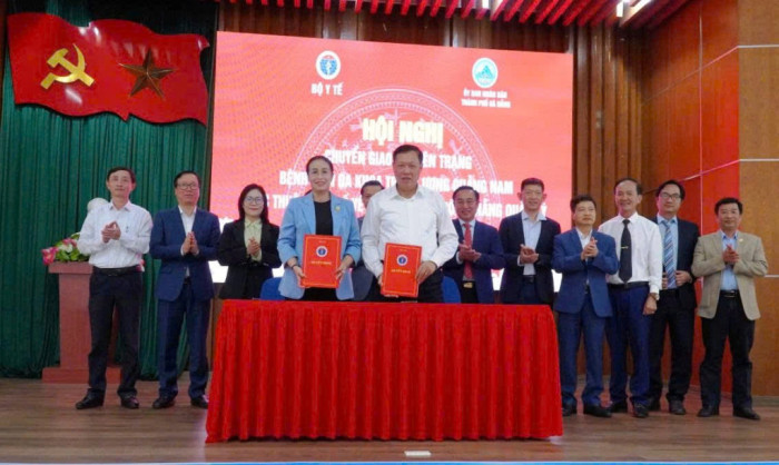 Chuyển giao nguyên trạng Bệnh viện Đa khoa Trung ương Quảng Nam về Đà Nẵng quản lý