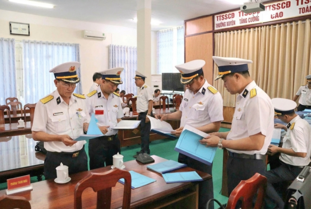 Kiểm tra công tác chuẩn bị huấn luyện năm 2026 tại Lữ đoàn 101, Vùng 4 Hải quân