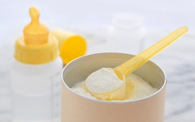 Tập đoàn Danone tiếp tục thu hồi thêm nhiều lô sữa bột Aptamil
