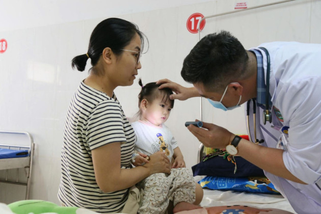 Không chủ quan với các biến chứng của bệnh quai bị