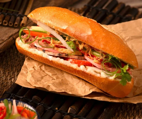 Vụ 54 ca nghi ngộ độc bánh mỳ ở Vũng Tàu:  Bộ Y tế yêu cầu siết chặt quản lý an toàn thực phẩm