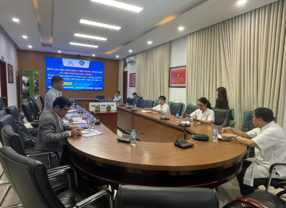 Viện Pasteur Nha Trang giám sát hoạt động tăng cường năng lực giám sát bệnh truyền nhiễm và ứng phó khẩn cấp tại Huế