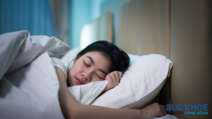 Lời khuyên cho những người thích nằm ngủ nghiêng về một bên